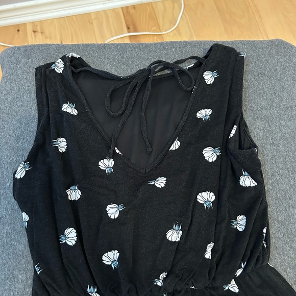 Black Dress with White Floral Pattern - Picture 5 of 6